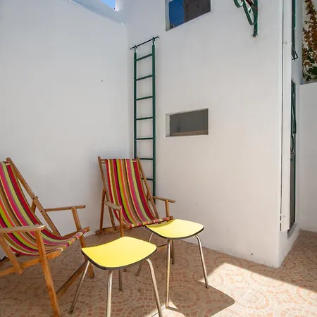 Borga Sunny Terrace Lisbon